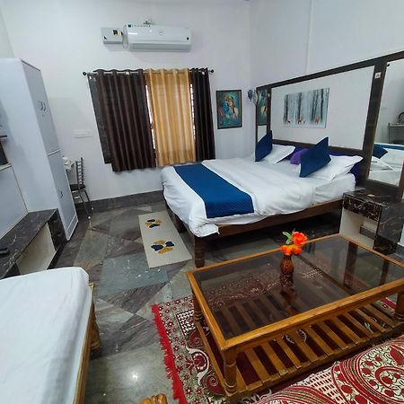 Eastern Gate Homestay Khajurāho Exterior foto