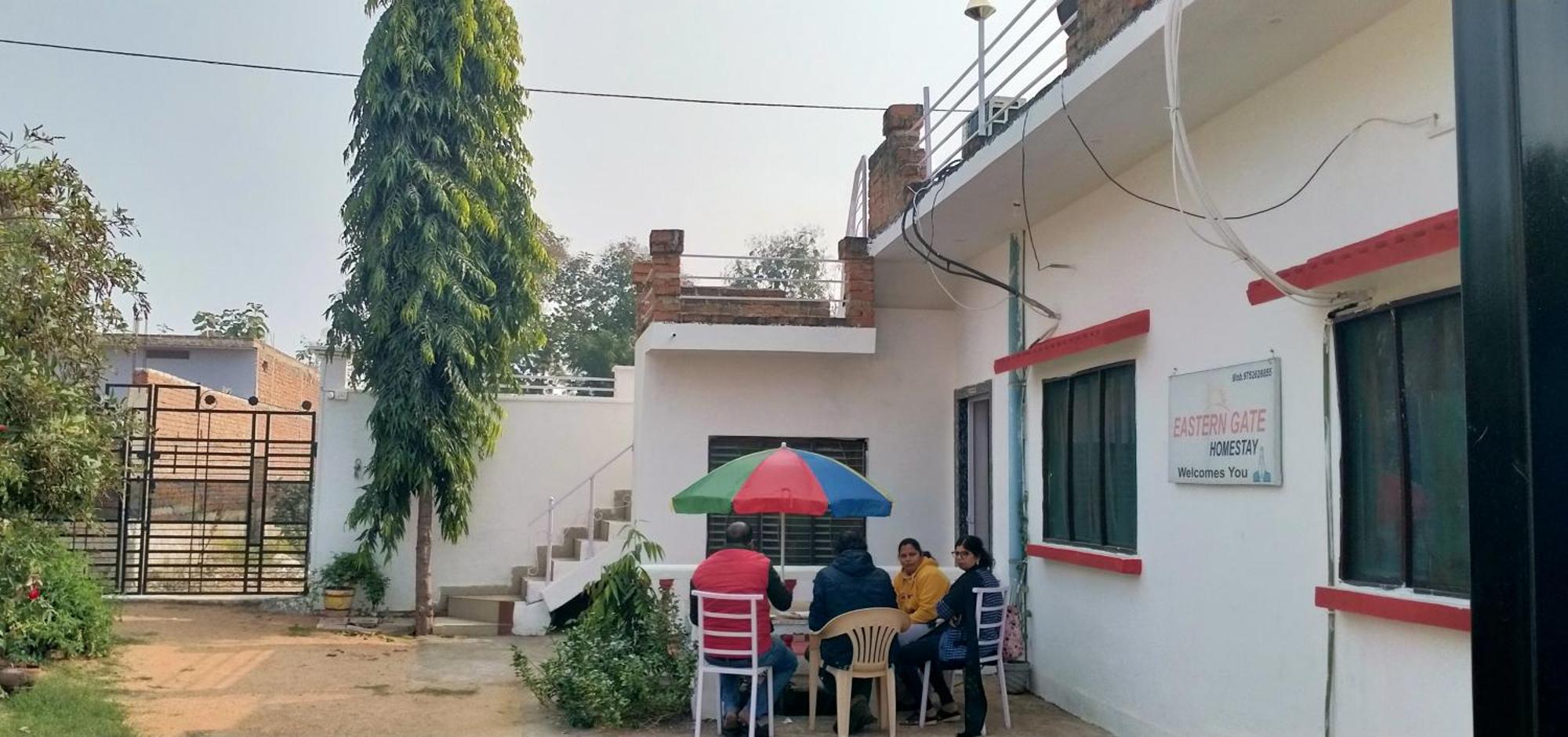 Eastern Gate Homestay Khajurāho Exterior foto
